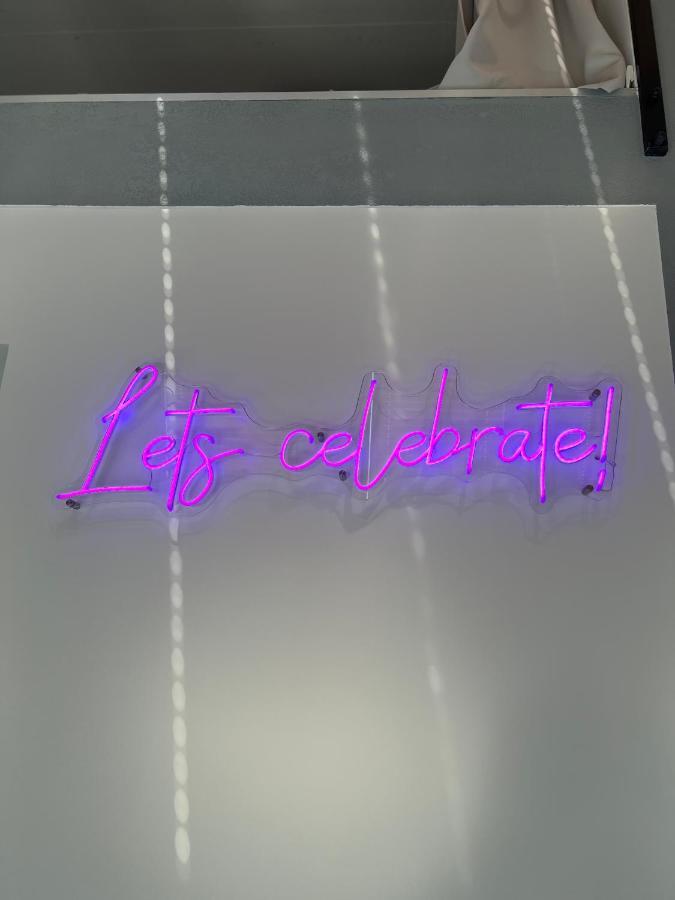 Neon Apartments 索波特 外观 照片